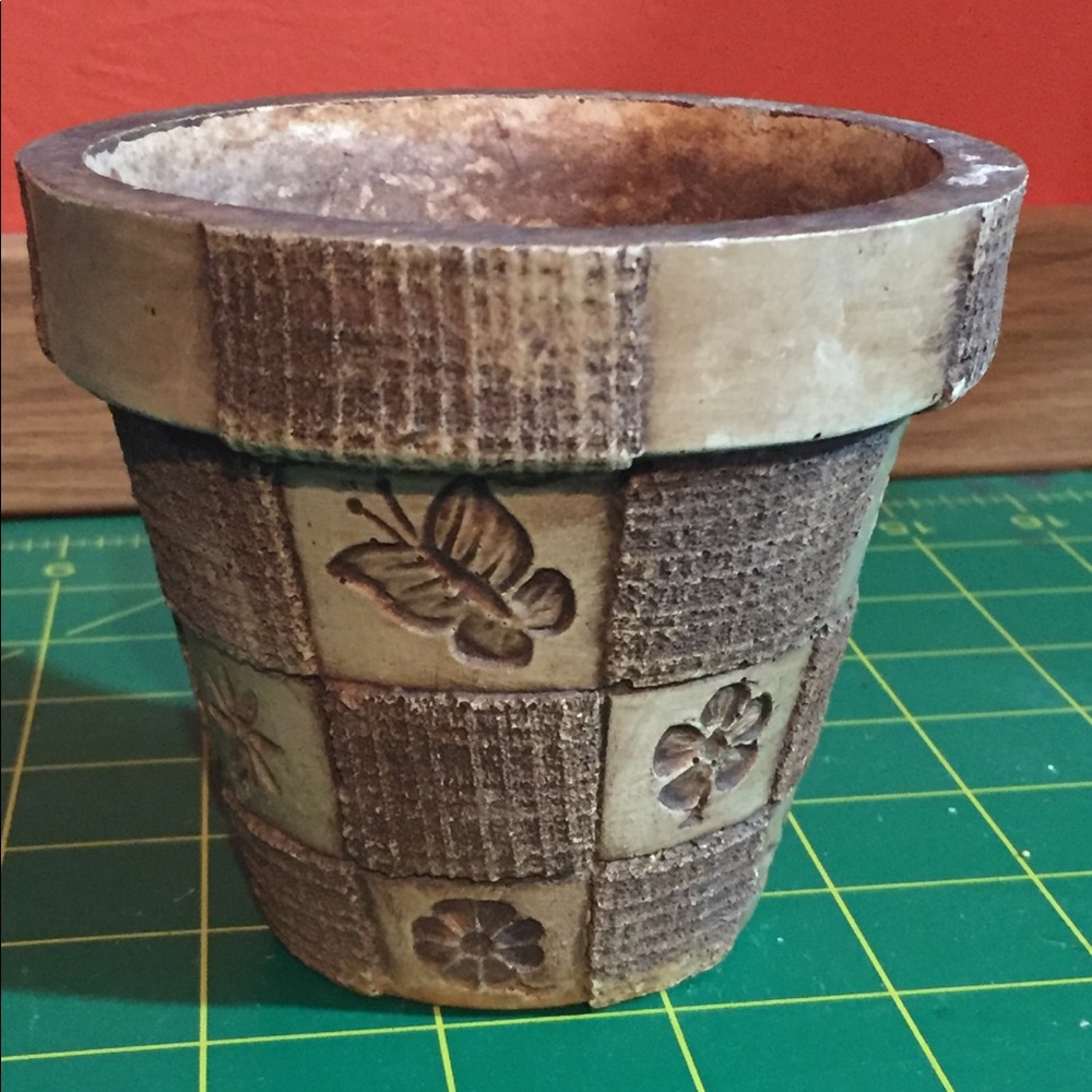 Resin Topiary or Succulent Pot Checked Brown Tan